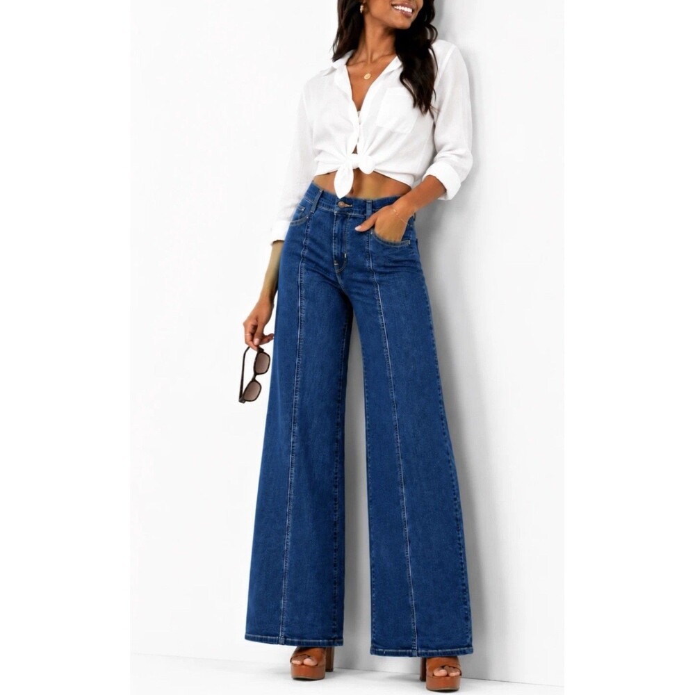 Leviโs Women's Shaping Wide Leg Stretch Jeans Seamed Legs Size 29